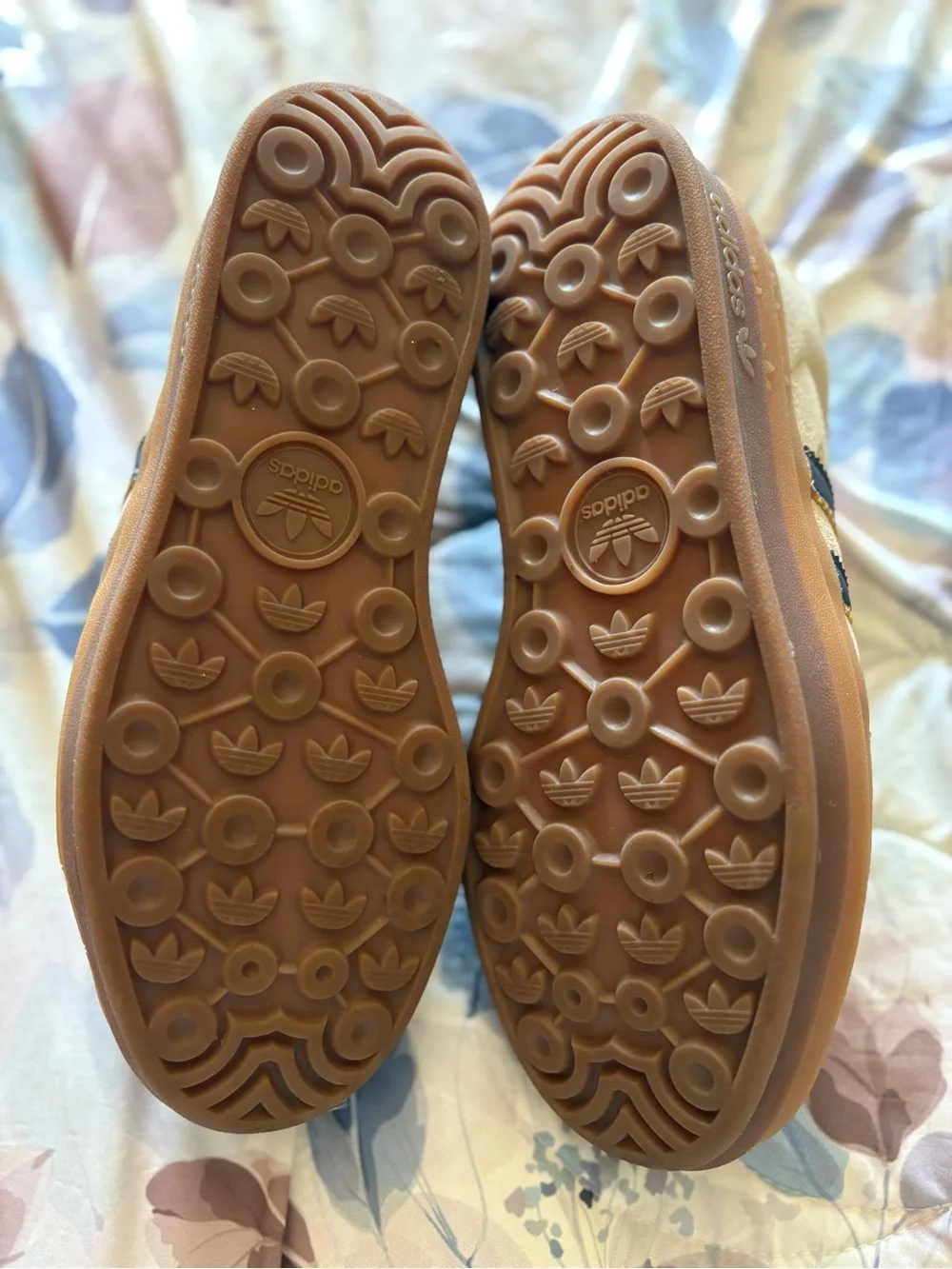 Women's Casual Lace-Up Sneakers in Beige with Black Stripes